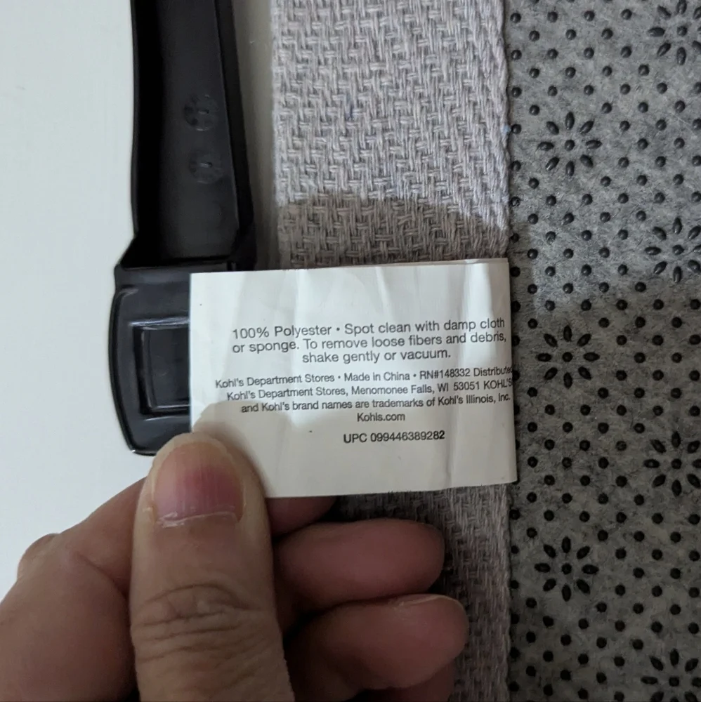 Gray & Off White Inspirational Home Accent Rug. Approx 34